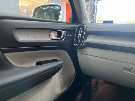 2022 Volvo XC40 - photo 13