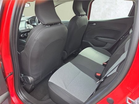 2025 Renault Clio - photo 8