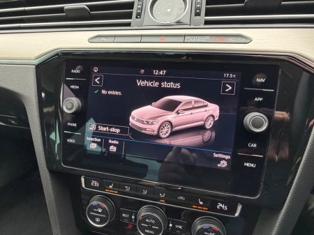 2019 Volkswagen Passat - photo 24