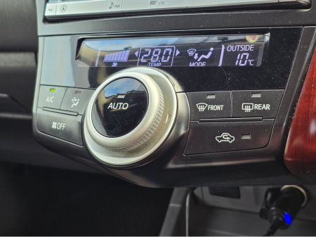 2012 Toyota Prius - photo 17