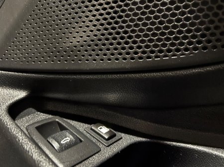2021 BMW 3-Series - photo 18