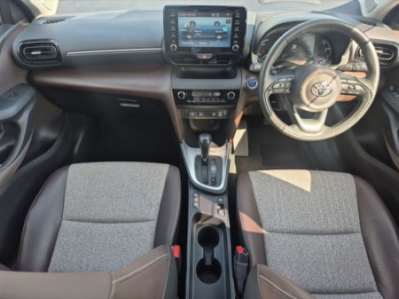2021 Toyota Yaris Cross - photo 2