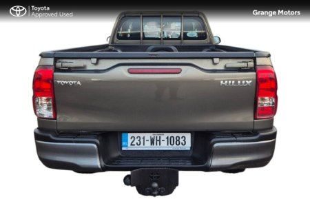 2023 Toyota Hilux - photo 4