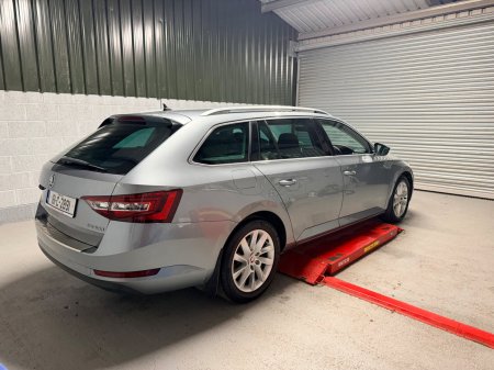 2018 Skoda Superb - photo 8