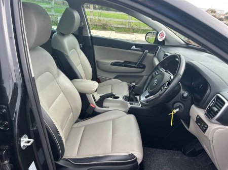 2021 Kia Sportage - photo 14