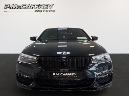 2017 BMW 5-Series - photo 2