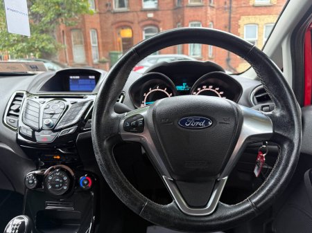 2017 Ford Fiesta - photo 14