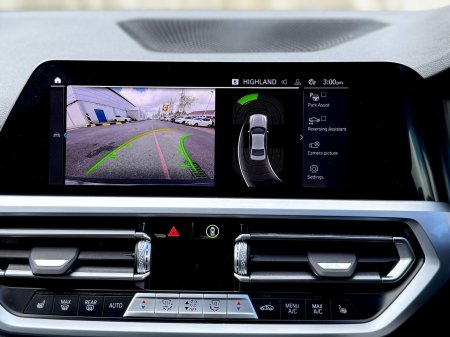 2022 BMW 3-Series - photo 16