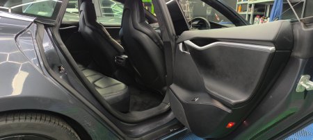 2016 Tesla Model S - photo 13
