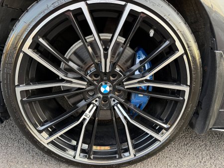 2021 BMW 5-Series - photo 17