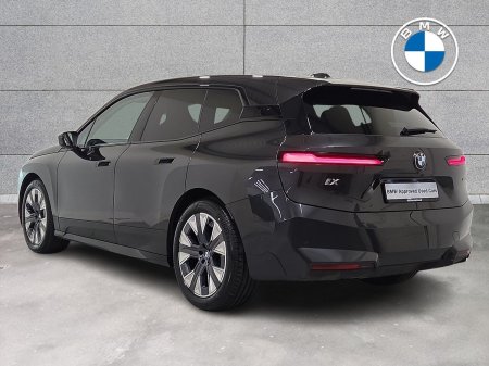 2025 BMW iX - photo 2