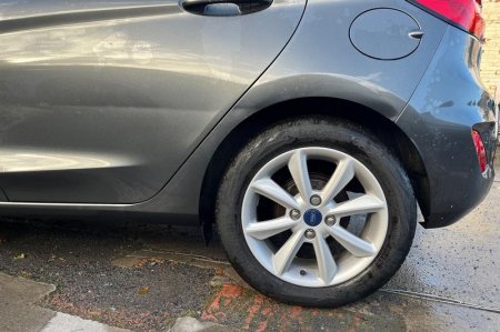 2022 Ford Fiesta - photo 8