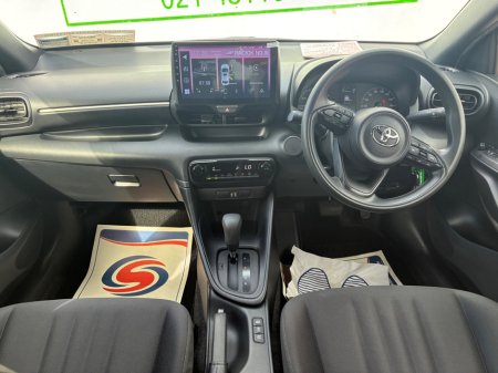 2021 Toyota Yaris - photo 12