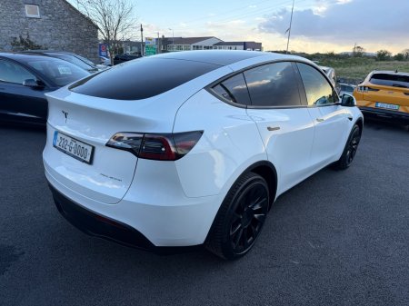 2023 Tesla Model Y - photo 3