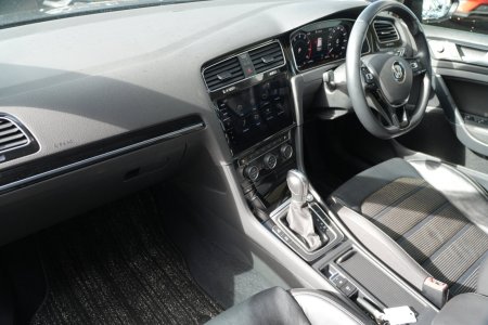 2018 Volkswagen Golf - photo 20
