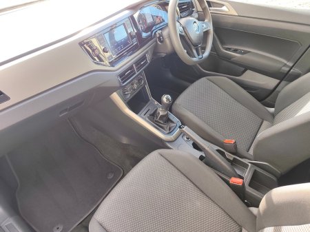 2020 Volkswagen Polo - photo 10
