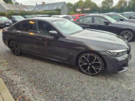 2021 BMW 5-Series - photo 4