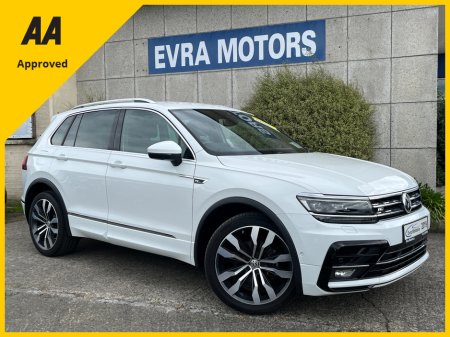 2019 Volkswagen Tiguan R-LINE 4MOTION AUTOMATIC 2.0 DIESEL //LOW MILES//MASSIVE SPEC//FULL LEATHER HEATED SEATS//360 PARKIN