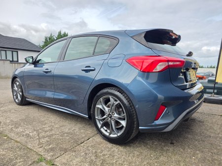 2020 Ford Focus - photo 6