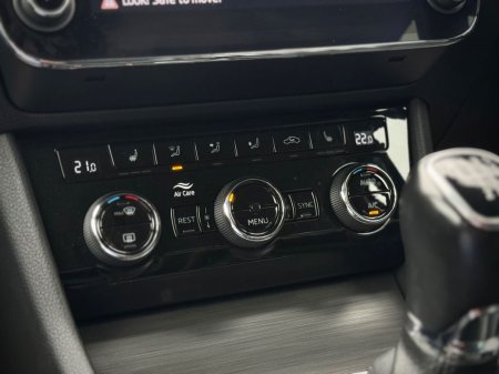 2022 Skoda Superb - photo 22