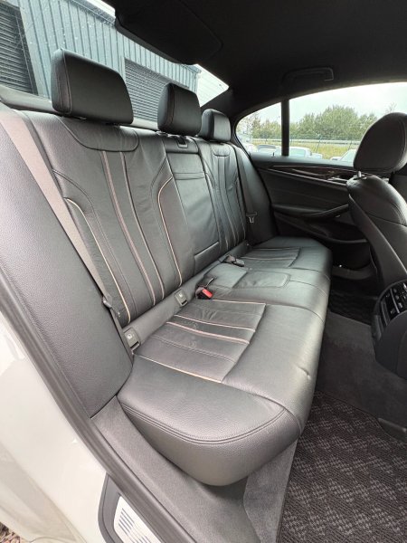 2017 BMW 5-Series - photo 16