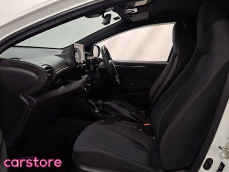 2021 Toyota Yaris - photo 9