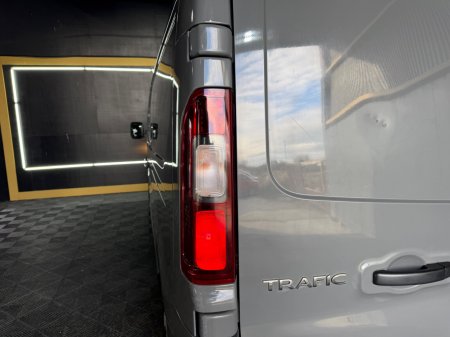 2016 Renault Trafic - photo 11