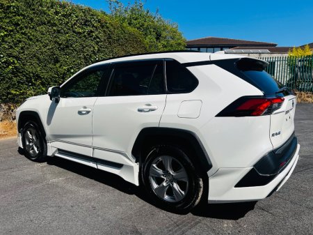 2022 Toyota RAV4 - photo 8