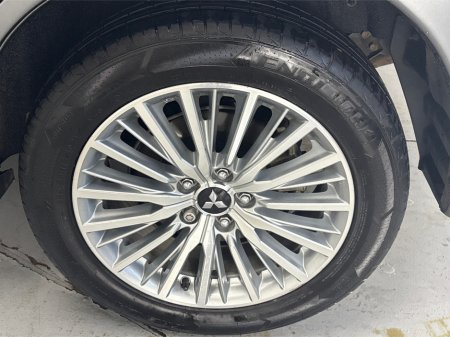 2020 Mitsubishi Outlander - photo 11