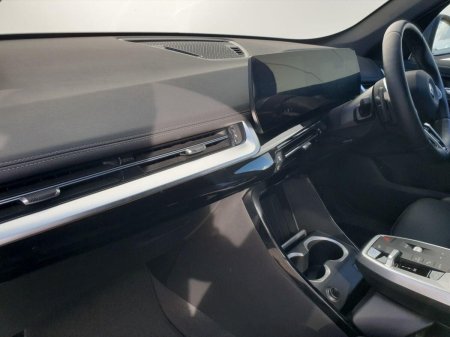 2025 BMW iX1 - photo 19