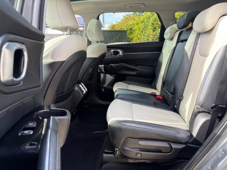 2021 Kia Sorento - photo 24