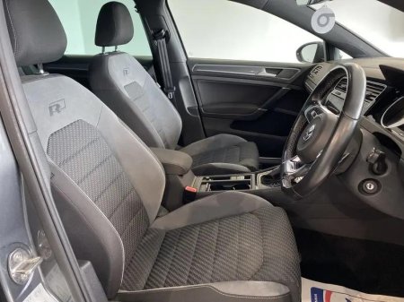 2020 Volkswagen Golf - photo 17