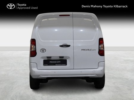 2026 Toyota Proace City - photo 4