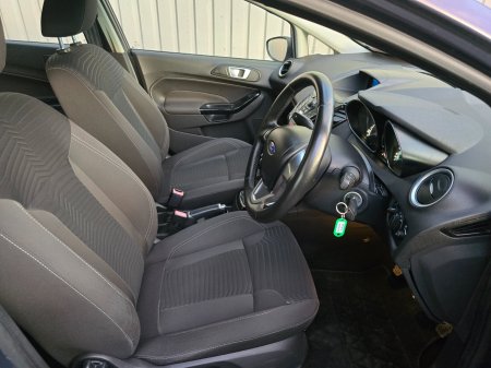 2014 Ford Fiesta - photo 12