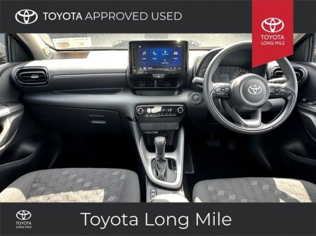 2025 Toyota Yaris - photo 8