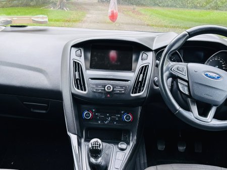 2016 Ford Focus - photo 8