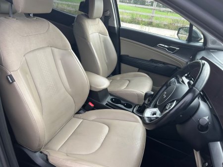 2022 Kia Sportage - photo 13
