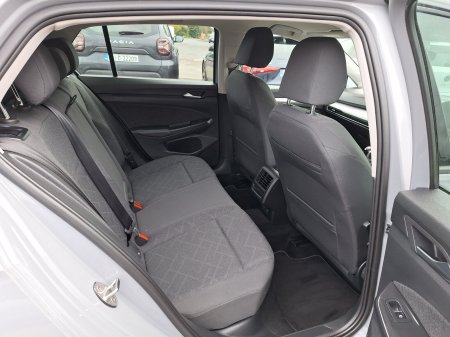 2024 Volkswagen Golf - photo 11