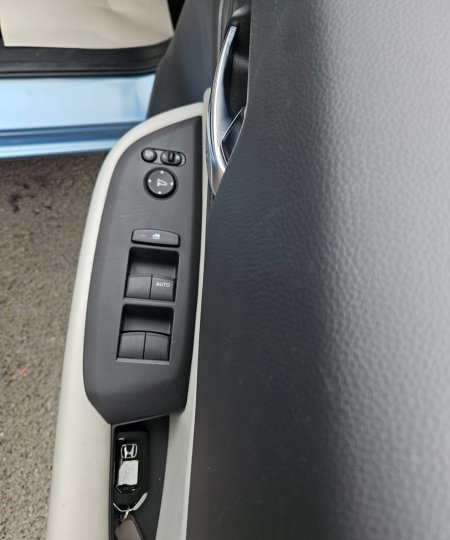 2022 Honda Fit - photo 3
