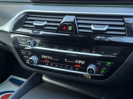 2023 BMW 5-Series - photo 15