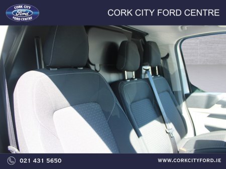 2026 Ford Transit Custom - photo 15