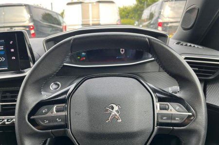 2023 Peugeot 2008 - photo 12