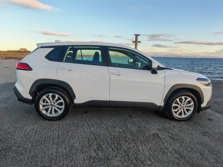 2024 Toyota Corolla - photo 8