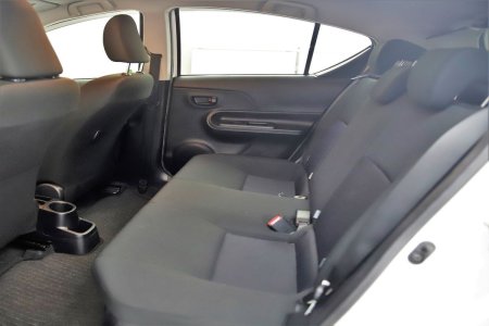 2020 Toyota Aqua - photo 19