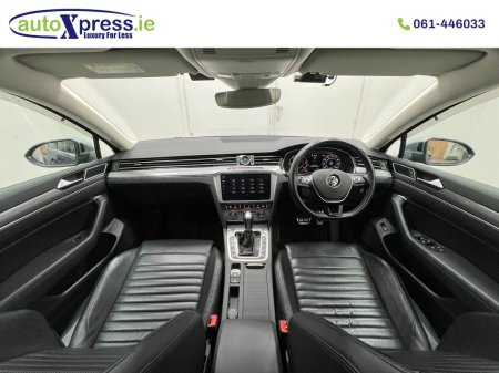 2020 Volkswagen Passat - photo 2