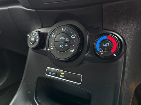 2017 Ford Fiesta - photo 15