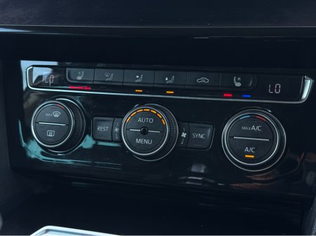 2018 Volkswagen Passat - photo 19