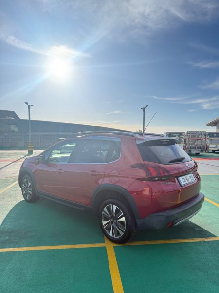 2017 Peugeot 2008 - photo 5