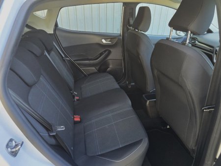 2020 Ford Fiesta - photo 19