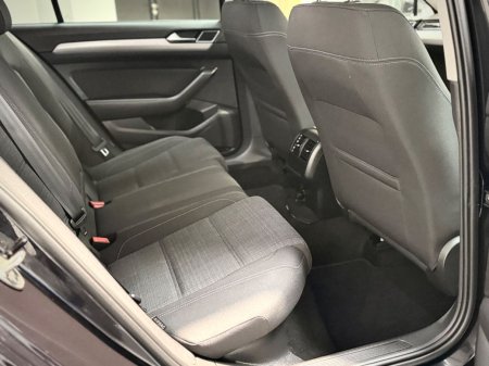 2022 Volkswagen Passat - photo 10